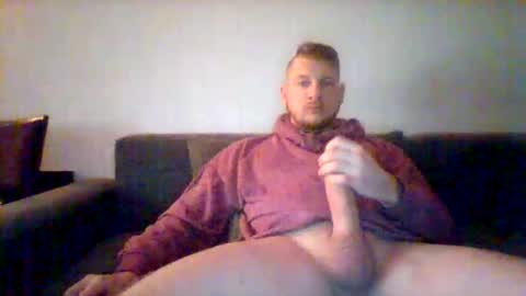 kinkylionboy online show from February 2025 07:52:01 PM