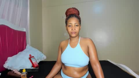 Kinky online show from November 2025 08:59:01 AM