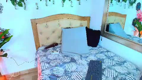 Snapshot of kinkysweet__ chatting on July 2026 10:37:01 PM Isabella online show from July 2026 10:37:01 PM