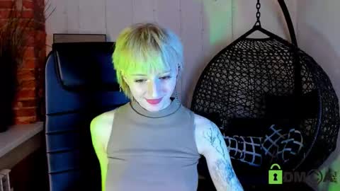 Kira online show from March 2026 02:04:02 AM