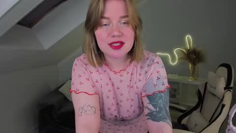 Snapshot of kira_citro chatting on February 2025 09:12:01 PM Kira  NEXT STREAM December 4 5pm CET  11am EST online show from February 2025 09:12:01 PM