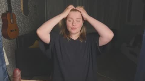 Snapshot of kira_citro chatting on September 2025 03:43:02 AM Kira  NEXT STREAM December 4 5pm CET  11am EST online show from September 2025 03:43:02 AM