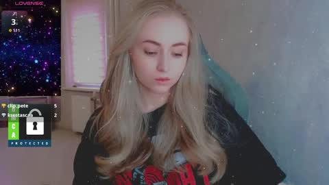 you know thumb up me please its important online show from April 2026 03:31:02 PM