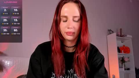 Snapshot of kira_sunrise chatting on November 2025 05:23:01 PM Kira online show from November 2025 05:23:01 PM