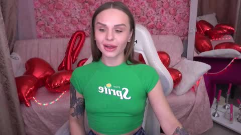 Snapshot of kiraagray chatting on February 2026 03:20:01 PM kiraagray online show from February 2026 03:20:01 PM