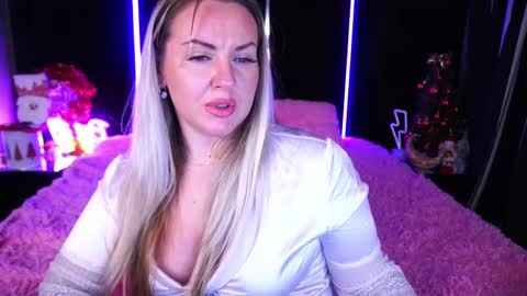 Kira online show from January 2025 09:43:02 PM