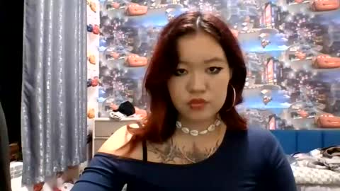 Kira online show from October 2025 08:07:01 PM