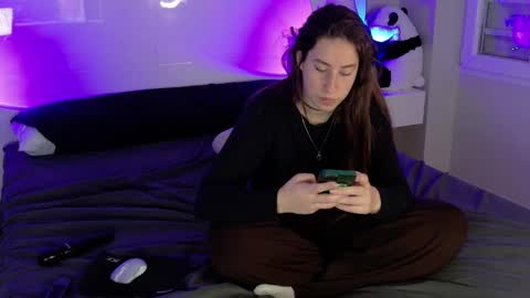 Kira online show from March 2026 08:42:01 AM