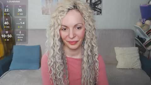 kiramartins cat online show from November 2025 05:25:01 PM