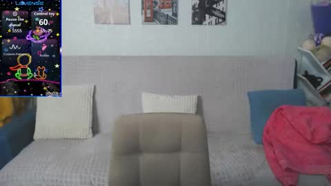 kiramartins cat online show from December 2025 05:50:01 PM