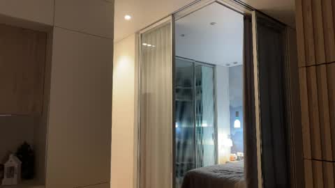 Kira online show from March 2026 05:57:02 PM