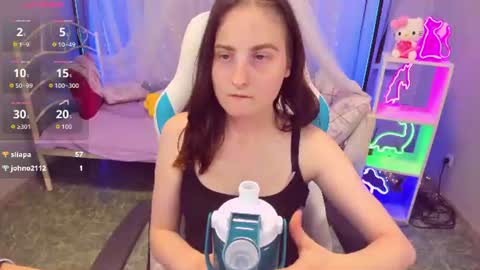 Snapshot of kiraparker chatting on June 2026 06:17:02 PM KiraParker online show from June 2026 06:17:02 PM