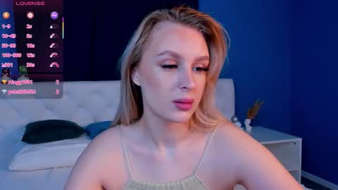 Kira online show from February 2026 01:02:01 AM