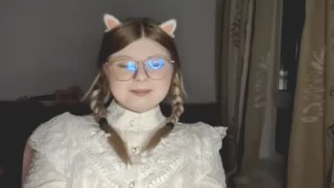 Snapshot of kirayume chatting on May 2026 05:43:01 PM KiraYume online show from May 2026 05:43:01 PM