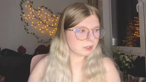 KiraYume online show from June 2026 10:05:02 PM