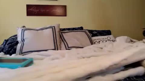 kirbynklyde online show from March 2025 01:59:02 AM