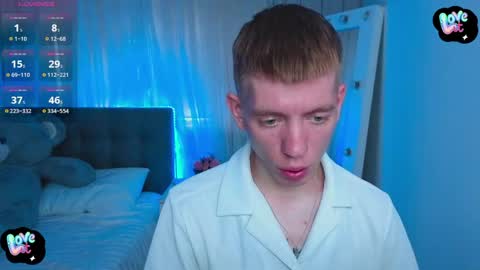 Snapshot of kireev_ chatting on April 2026 08:20:02 AM online show from April 2026 08:20:02 AM