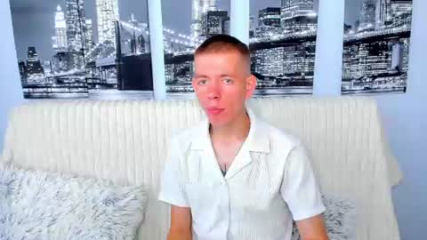 Snapshot of kireev_ chatting on August 2026 08:05:02 AM online show from August 2026 08:05:02 AM