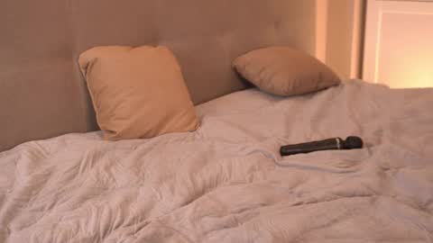 kiri_pvt online show from November 2025 07:10:01 PM