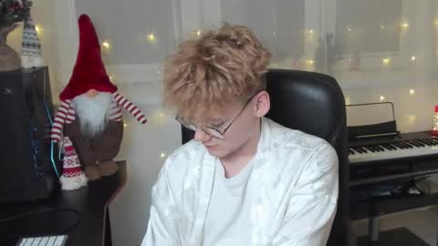 Snapshot of kirill_20_cm chatting on December 2024 05:37:01 PM Kirill and Andrey online show from December 2024 05:37:01 PM