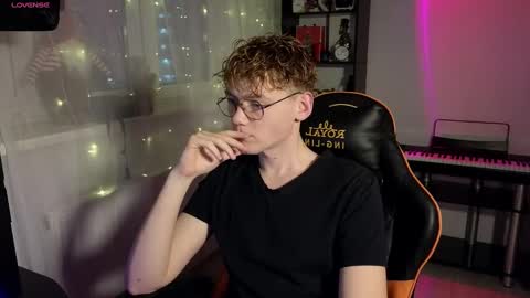 Snapshot of kirill_20_cm chatting on February 2025 07:17:02 PM Kirill and Andrey online show from February 2025 07:17:02 PM