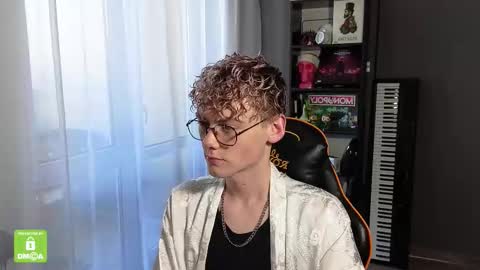Snapshot of kirill_20_cm chatting on September 2025 08:49:02 AM Kirill and Andrey online show from September 2025 08:49:02 AM