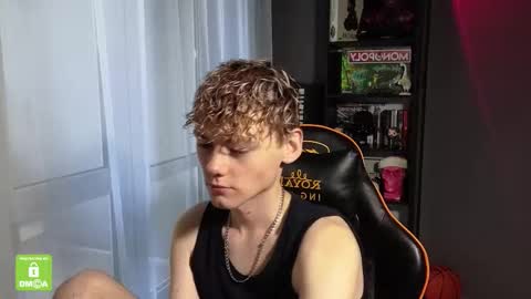 Snapshot of kirill_20_cm chatting on September 2025 02:00:01 PM Kirill and Andrey online show from September 2025 02:00:01 PM