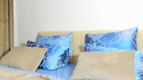 Kira online show from February 2026 09:20:02 PM