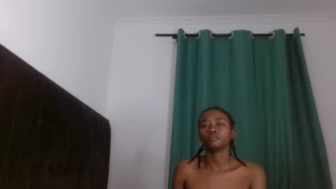 Snapshot of kisses_galore chatting on June 2026 07:11:01 PM kisses_galore online show from June 2026 07:11:01 PM