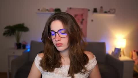 Sisi online show from February 2026 02:15:02 PM