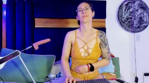 Kissing Company online show from April 2026 03:23:01 AM