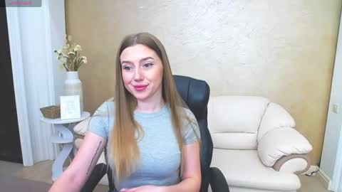 kissme_now online show from April 2026 01:09:02 PM