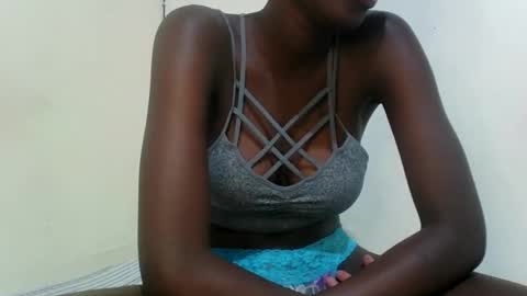 kissybabe01 online show from December 2025 10:24:02 AM