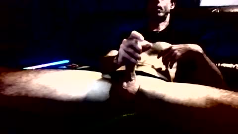 kit_walker101 online show from April 2026 12:49:01 PM