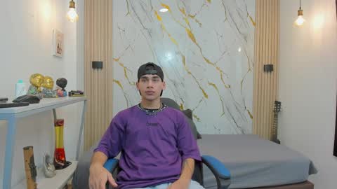 Snapshot of kitsune_44 chatting on April 2026 07:08:01 PM kitsune_44 online show from April 2026 07:08:01 PM