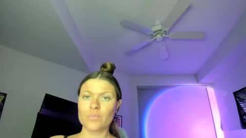 Serina Chan online show from January 2025 08:14:02 AM