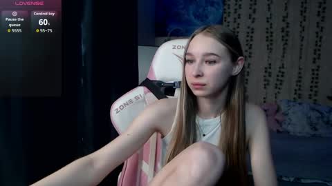 Snapshot of kitsuneyx chatting on April 2026 01:25:01 AM kitsuneyX online show from April 2026 01:25:01 AM