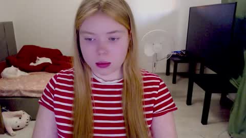 Jennyblonde and Emmabrunette online show from February 2026 02:11:02 PM