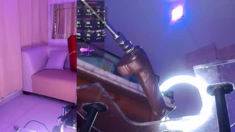 Eva  online show from December 2025 09:19:02 PM