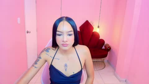 Snapshot of kitty1_xx_ chatting on May 2026 08:03:02 PM PVT 12TK 02PM - 9PM COLOMBIA online show from May 2026 08:03:02 PM