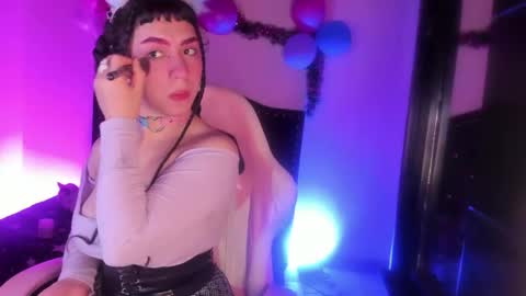 Snapshot of kitty__chs chatting on February 2026 12:11:01 PM kitty__chs online show from February 2026 12:11:01 PM