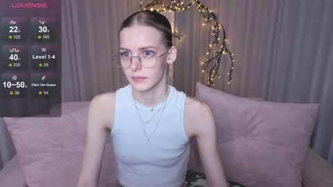 Kitty online show from May 2026 01:03:01 AM