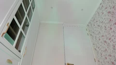 sophie online show from May 2026 04:04:01 PM