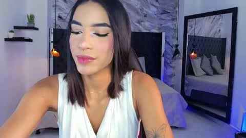 Snapshot of kitty_collins_ chatting on June 2026 11:46:02 AM Kitty online show from June 2026 11:46:02 AM
