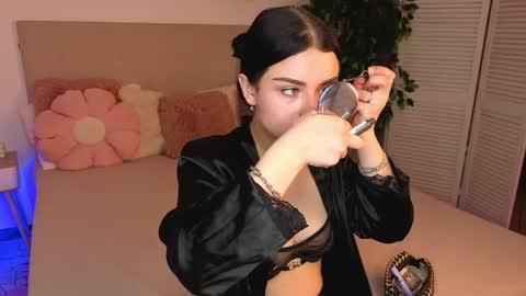 Snapshot of kitty_cut1ee_ chatting on May 2026 07:02:02 AM kitty_cut1ee_ online show from May 2026 07:02:02 AM