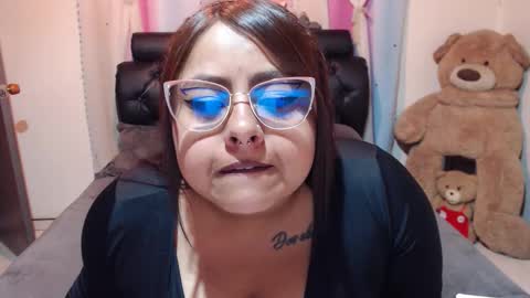 kitty online show from September 2025 10:45:02 PM