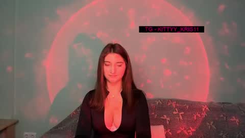 kitty_kristy1 online show from November 2025 08:44:01 PM
