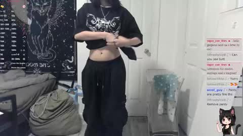 Kitty online show from December 2025 03:25:02 AM