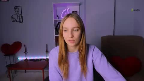 Snapshot of kitty_layy chatting on November 2025 10:14:02 AM kitty online show from November 2025 10:14:02 AM