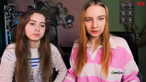 Snapshot of kitty_layy chatting on November 2025 10:19:01 AM kitty online show from November 2025 10:19:01 AM